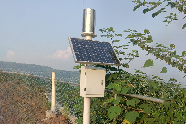 胶州雨量监测站安装图